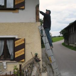 Eckfigur am Haus