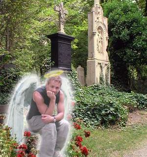 Fantasiebilder-digital: “Engel auf dem Friedhof”