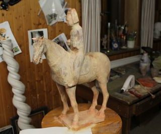 Pferd aus Ton. China, Ming Dynastie