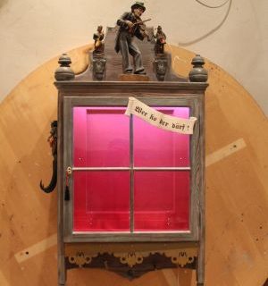 Moebel: Musikschrank