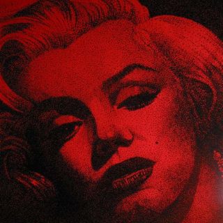 Marilyn in red