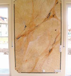 Marmorierte Wand