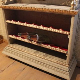 Weinschrank vintage