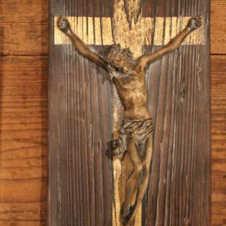 Religion: Skulptur „Jesus aus Schwemmholz“
