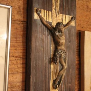 Jesus Schwemmholz seitlich