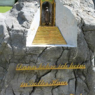 Grabstein2