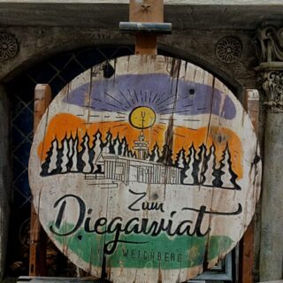 Spezielles: Firmenschild auf Vintage